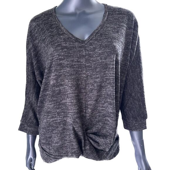 Cyrus Gray Knit V Neck Size Small S Sweater Soft NWT MSRP $54.00 - Picture 1 of 10